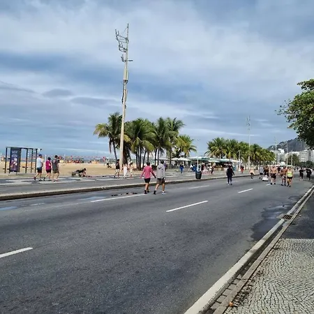 Apartamento Em Copacabana A 100 Metros Da Praia Rio de Janeiro Exterior photo