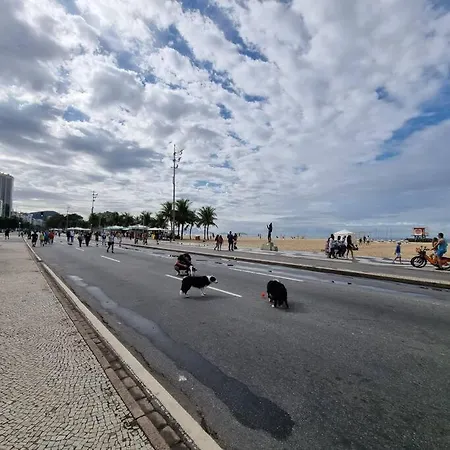 Apartamento Em Copacabana A 100 Metros Da Praia Rio de Janeiro Exterior photo