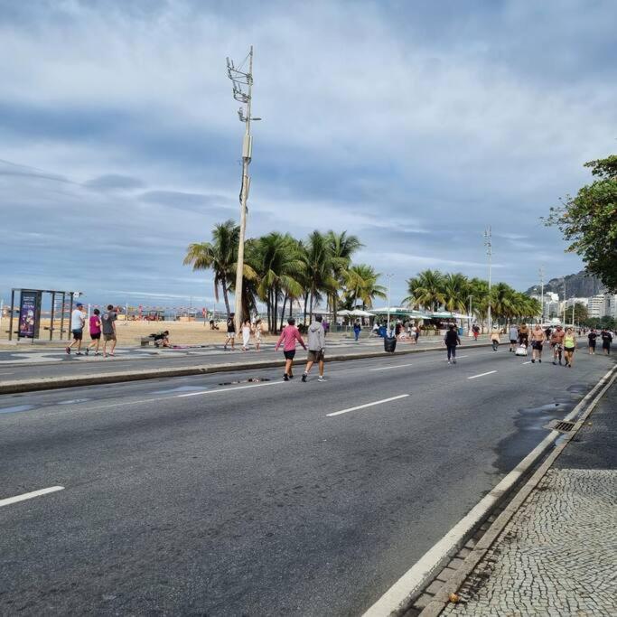Em Copacabana A 100 Metros Da Apartment Rio de Janeiro